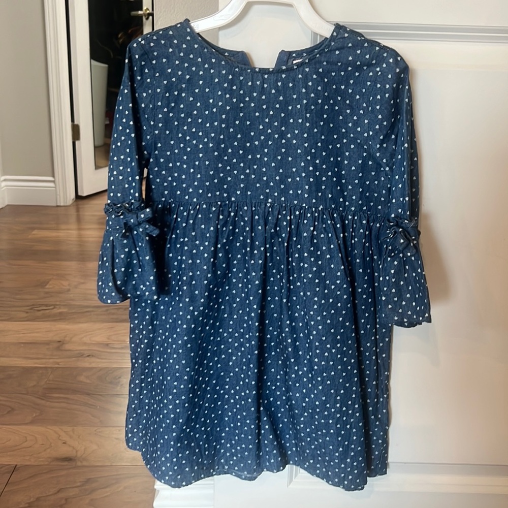 Girls dress
